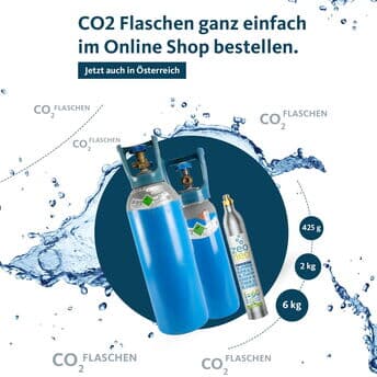 CO₂-Versorgung ohne Logistikaufwand: Jetzt auch in Österreich verfügbar 💧

Bei uns bestellst Du Deine CO₂-Flaschen einfach online ohne Versandkosten. Und jetzt auch in Österreich verfügbar!

Egal ob 425 g, 2 kg oder 6 kg Flasche: Wir haben die passende Größe für deinen Wasserspender (In Österreich nur 425 g und 2 kg Flaschen erhältlich).

So entspannt läuft der Austausch: 

✅ Bestellen: Wunschgröße online auswählen. 

✅ Tauschen: Gib Deine leeren 2 kg oder 6 kg Flaschen einfach direkt unserem Fahrer mit. 

✅ Full-Service: Auf Wunsch schließt der Fahrer die neuen 2 kg oder 6 kg Flaschen direkt für Dich an. 

✅ Easy Retoure: Für die 425 g Flaschen liegt ein Rücksendeaufkleber bereit – ab in den Paketshop und fertig!

Details und Bestellung in unserem Onlineshop. Link in Bio.

#KaffeePartner #Wasserspender #CO2Service